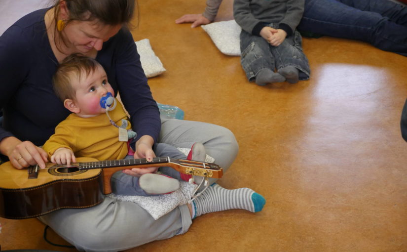 Kidzik/Jeunesses Musicales – Ateliers d’éveil musical parents-bébé