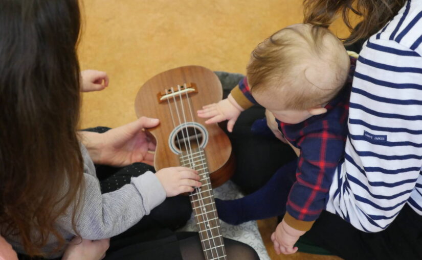 COMPLET – Kidzik/Jeunesses Musicales – Ateliers parents-bébé « Eveil musical » @Lézards 615